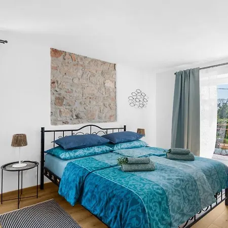 Saini With Sea View 빌라 다일라