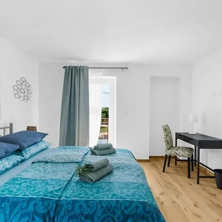 빌라 Saini With Sea View *