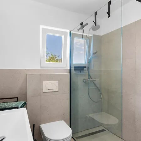 빌라 Saini With Sea View