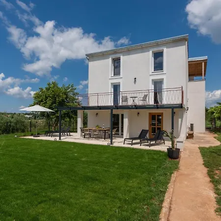 빌라 Saini With Sea View *